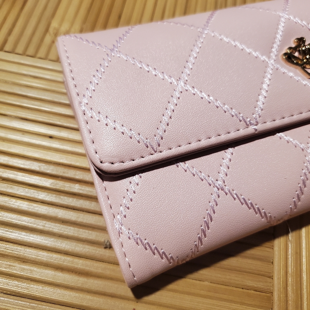 Fashion Quilted Pattern Wallet - Picture 2 of 9